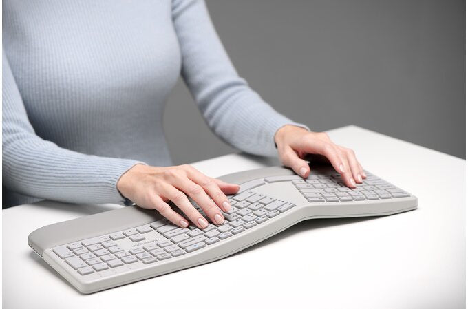 Kensington Pro Fit® Ergo Wireless Keyboard—Gray