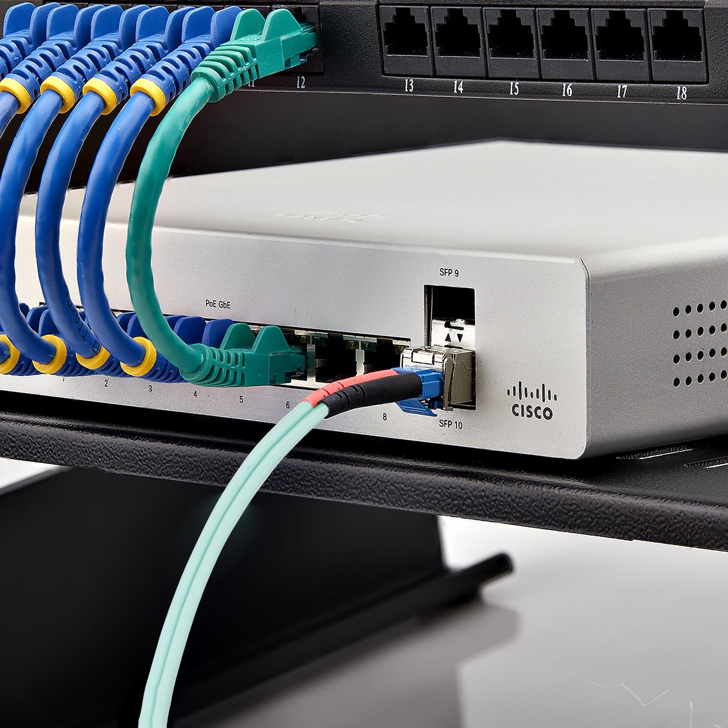 StarTech.com JL484A-ST network transceiver module Fiber optic 25780 Mbit/s SFP28 850 nm