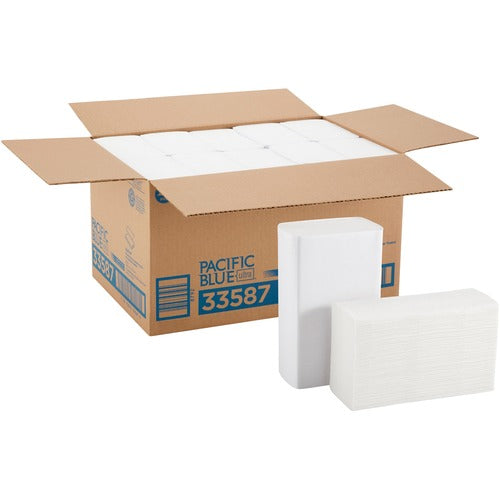 Georgia-Pacific  Paper Towels, C-Fold, 10.8"x10.2", 220/PK, 10PK/CT, White-GPC33587