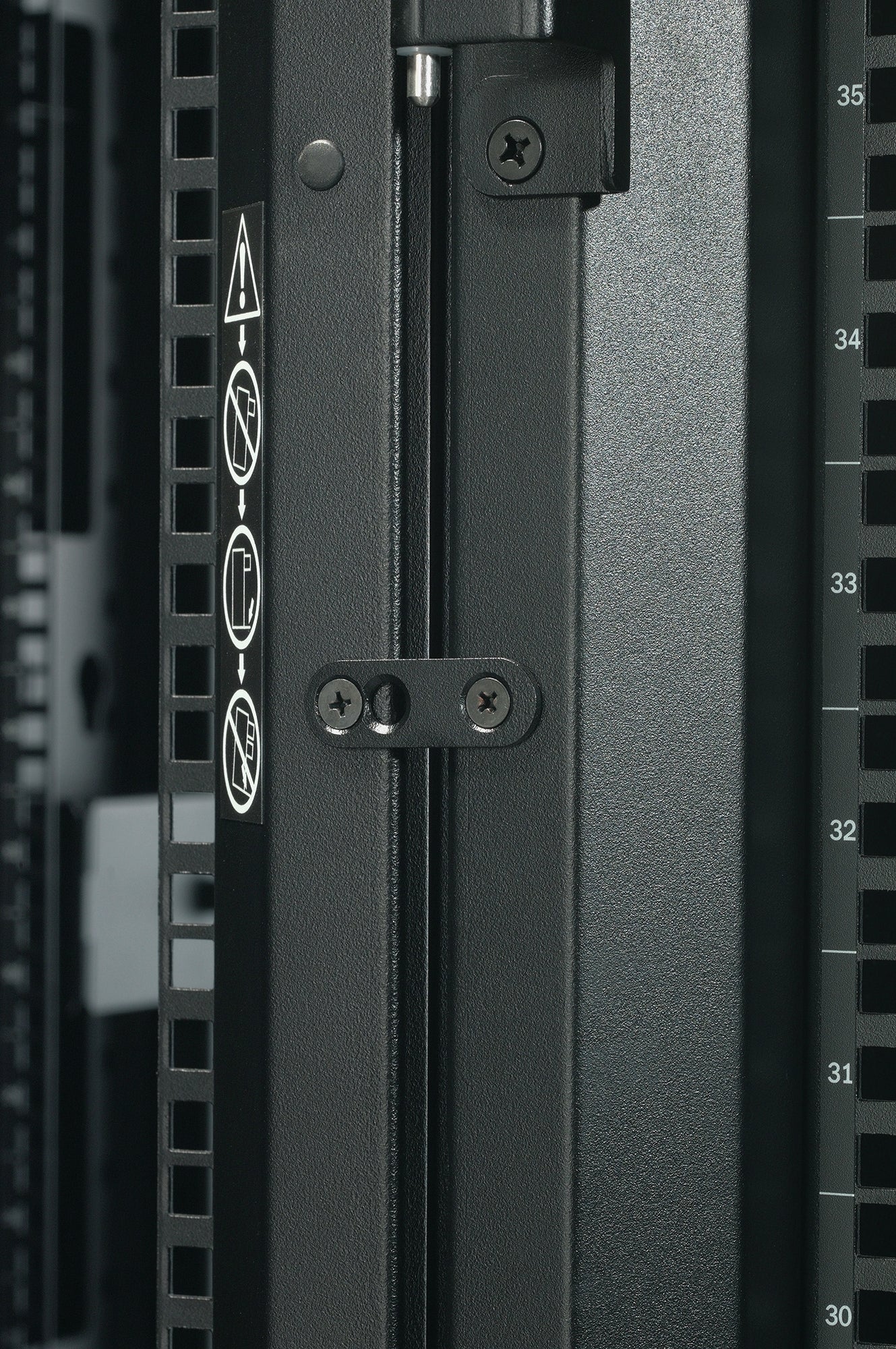 APC AR3100 rack cabinet 42U Freestanding rack Black