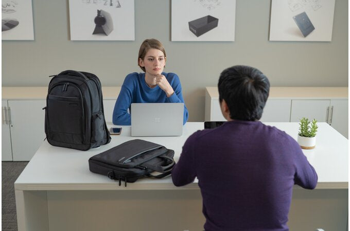Kensington Contour™ 2.0 Executive Laptop Briefcase — 14"