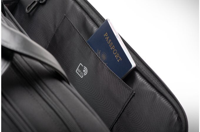 Kensington Contour™ 2.0 Executive Laptop Briefcase — 14"