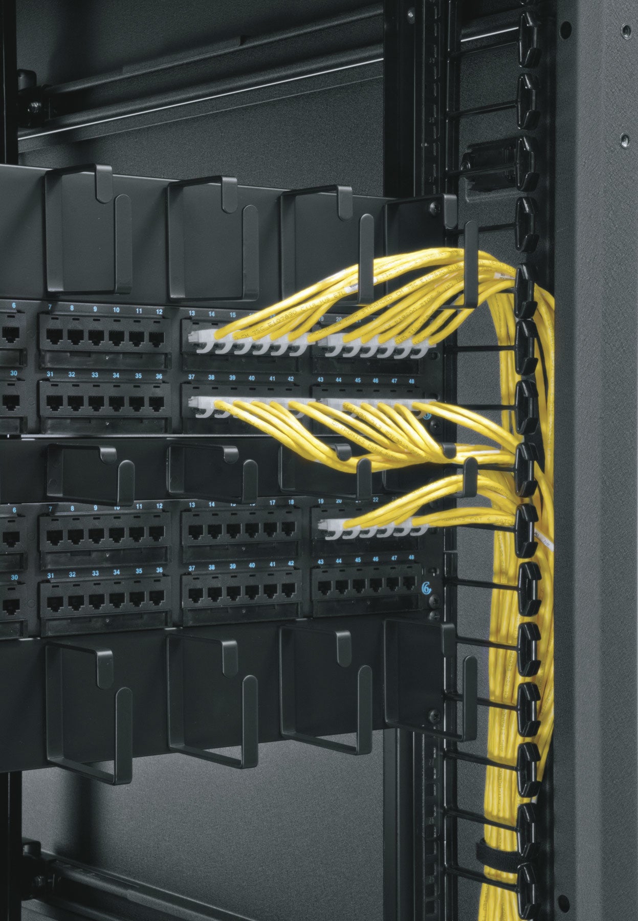 Middle Atlantic Products SNE-IVCMF-45 rack accessory Cable finger