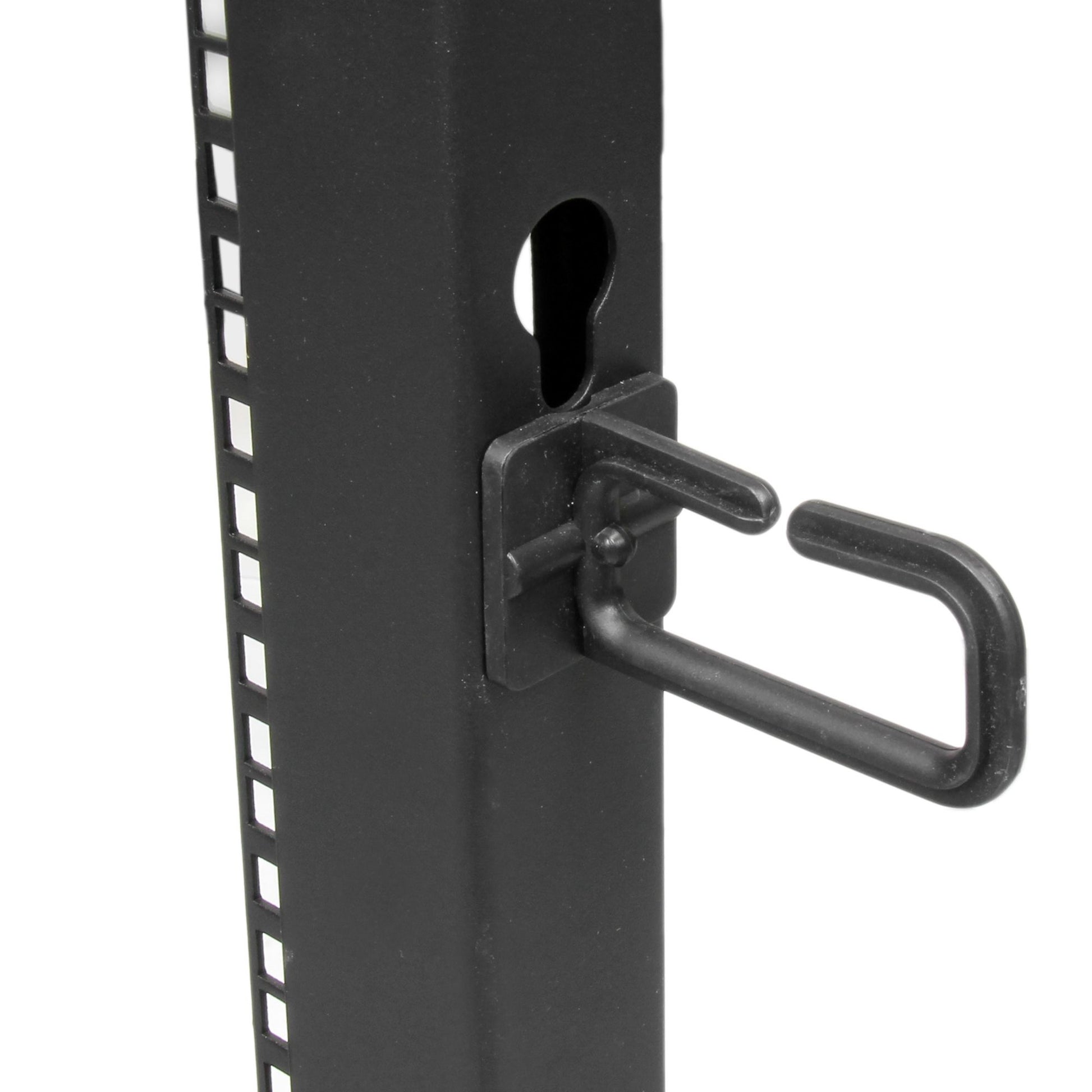 StarTech.com 4POSTRACK8U rack cabinet 8U Freestanding rack Black