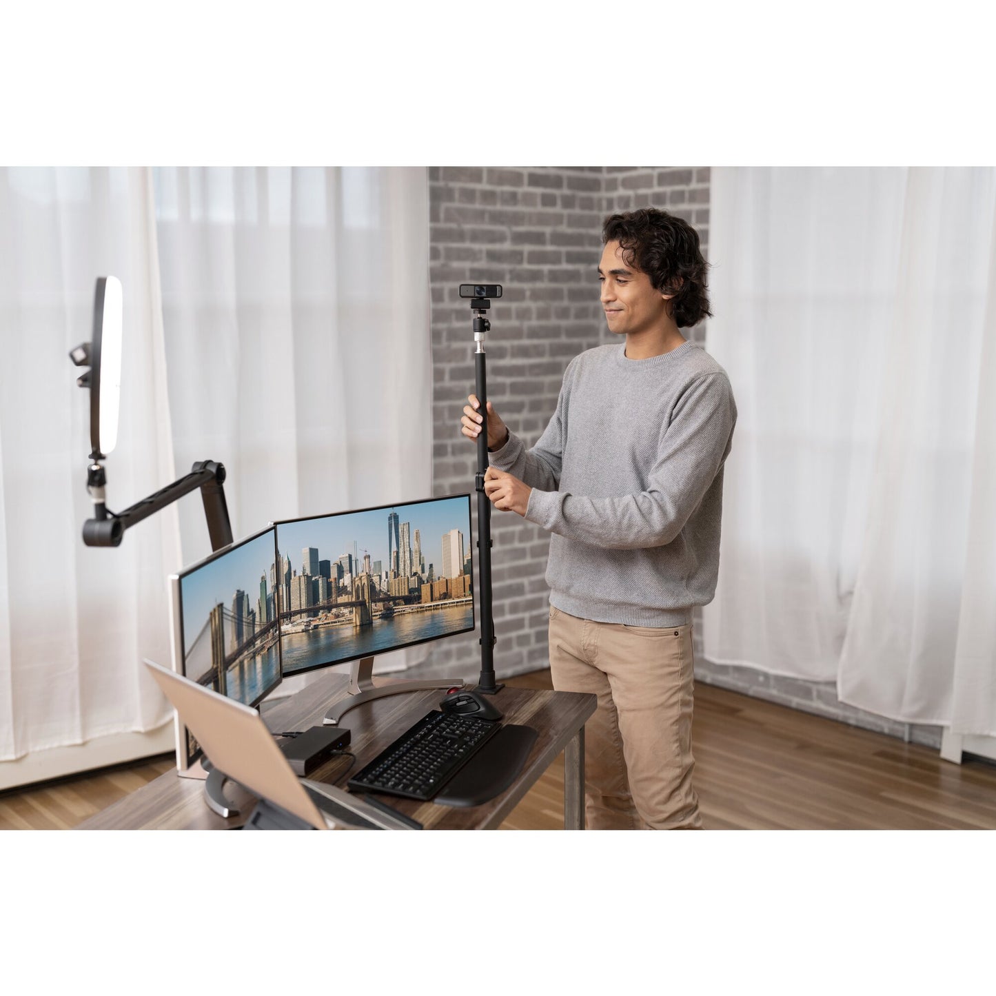 Kensington W2000 webcam 1920 x 1080 pixels USB Black