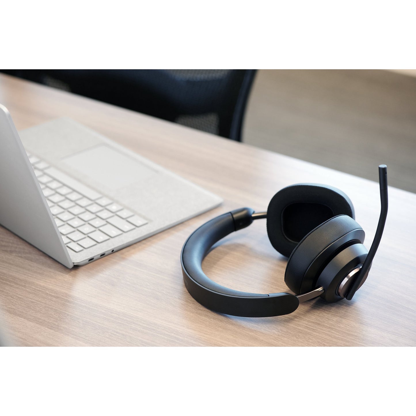 Kensington H3000 Headset Wireless Head-band Gaming USB Type-C Bluetooth Black