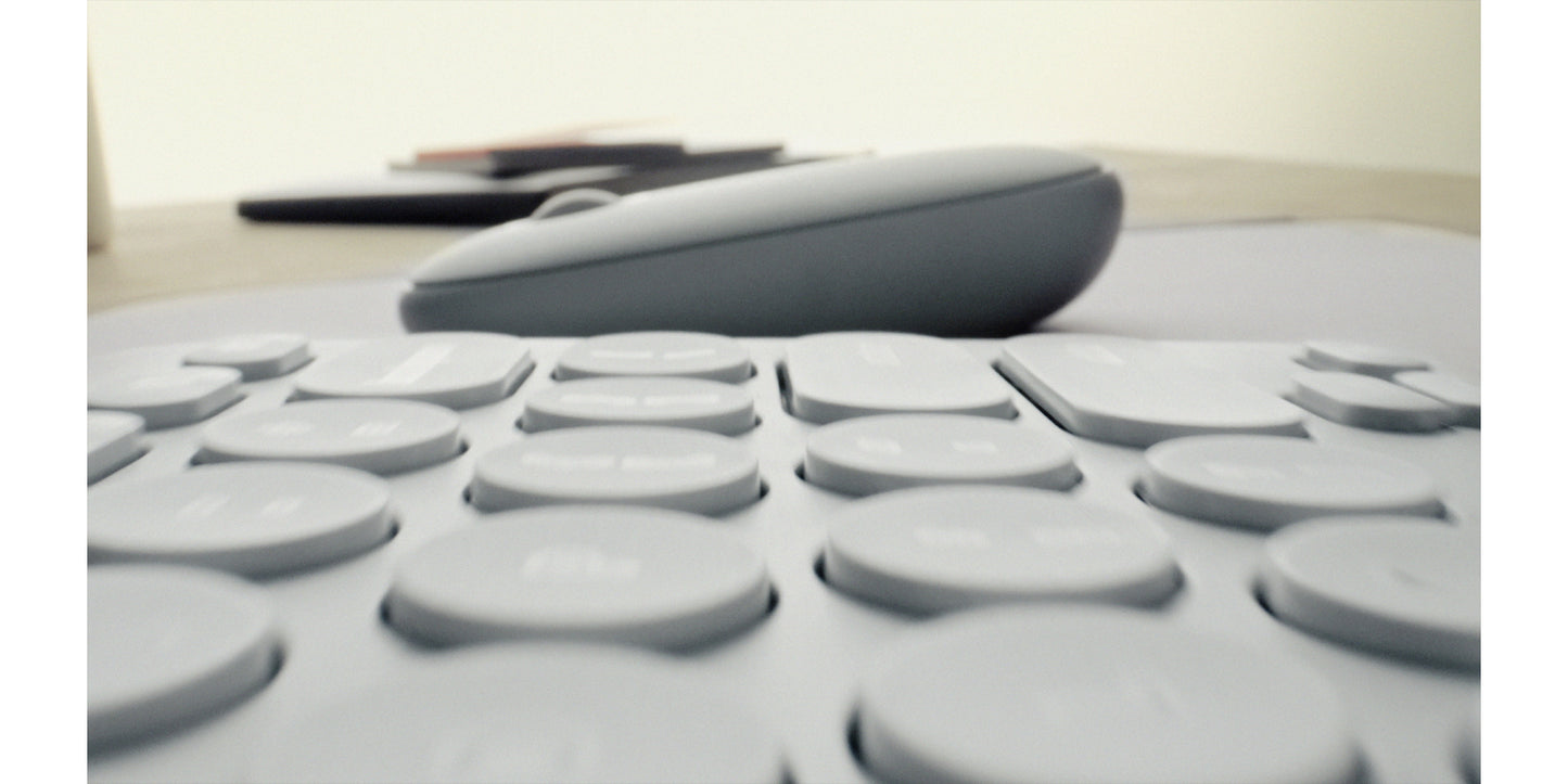 Logitech Pebble 2 Combo keyboard Mouse included Universal RF Wireless + Bluetooth QWERTY English White