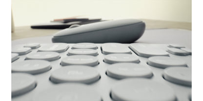 Logitech Pebble 2 Combo keyboard Mouse included Universal RF Wireless + Bluetooth QWERTY English White