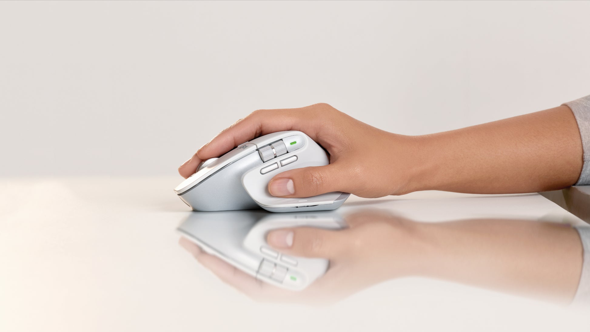 Logitech 910-006558 mouse Office Right-hand Bluetooth Laser 8000 DPI