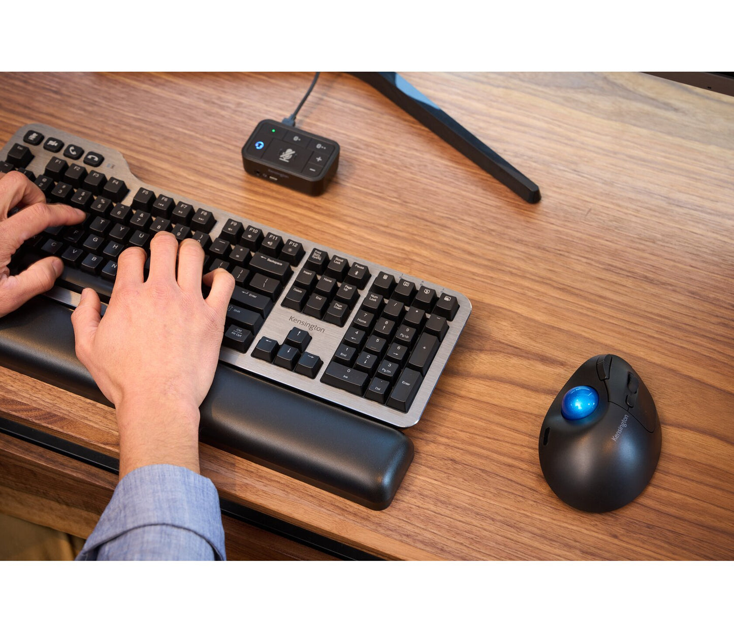 Kensington MK7500F QuietType Pro keyboard Home/Office USB + RF Wireless + Bluetooth QWERTY US English Aluminum, Black